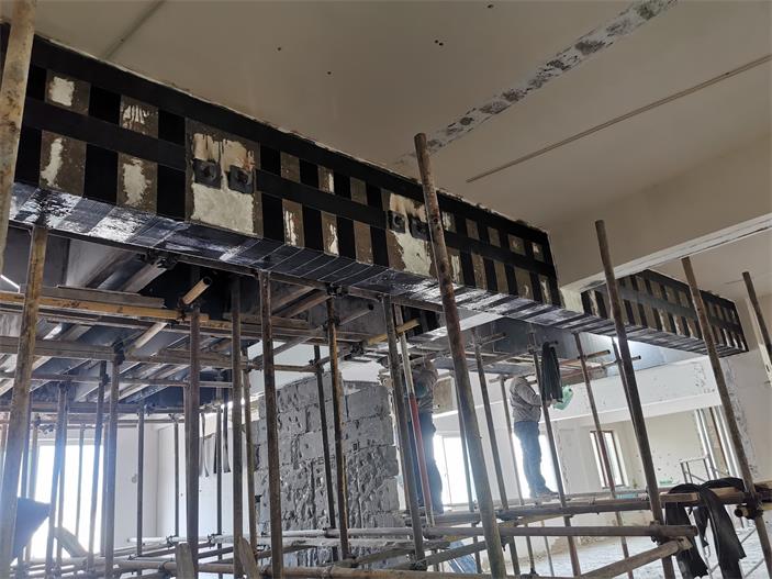 碳纤维加固
